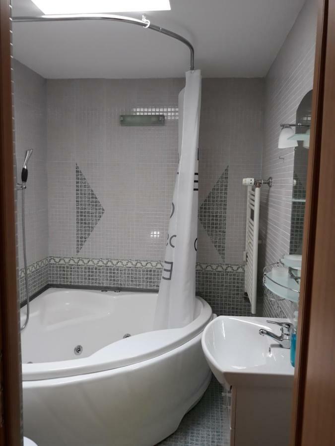 Penthouse Apartament Nufarul オラデア エクステリア 写真